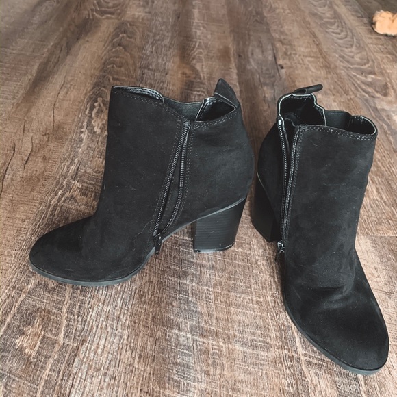 Express Boots - Picture 4 of 5